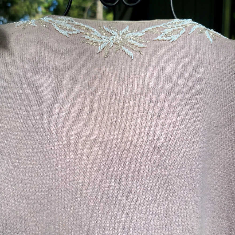 🎉HOST PICK🎊Star Light Co. Vintage lavender embroidered & lined sweater szS - Picture 6 of 13